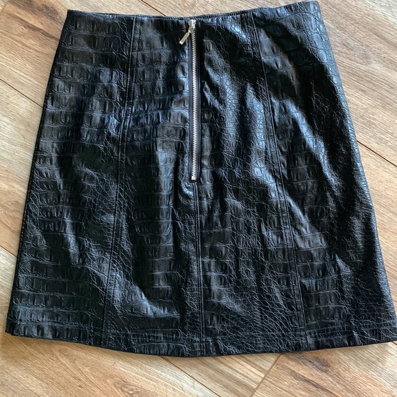 Mi Ami black skirt sz XS like new! - Picture 4 of 6